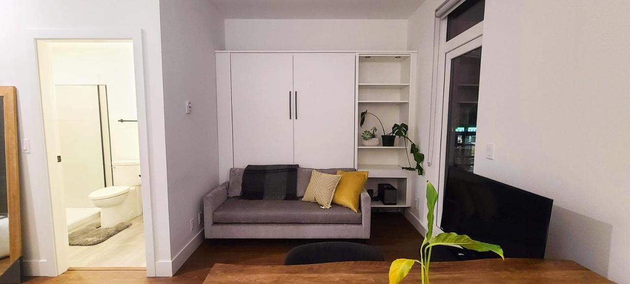 Villa Ironworks Studio By Iris Properties! à Victoria Extérieur photo
